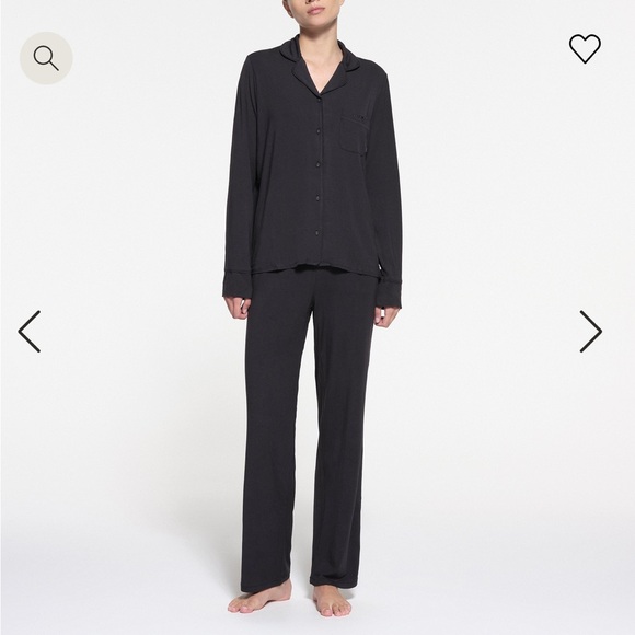 Skims long sleeve button up set - Picture 1 of 7